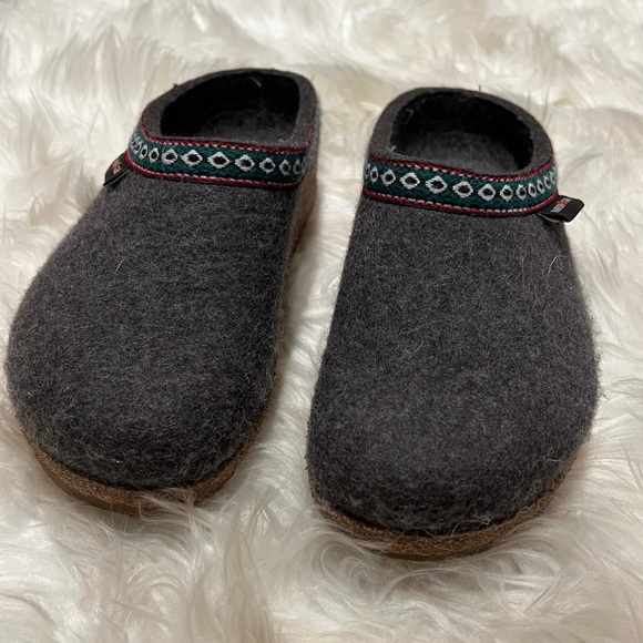 NWOB Haflinger Classic Grizzly clog wool slippers. Size 6 (37 European) - Picture 9 of 9